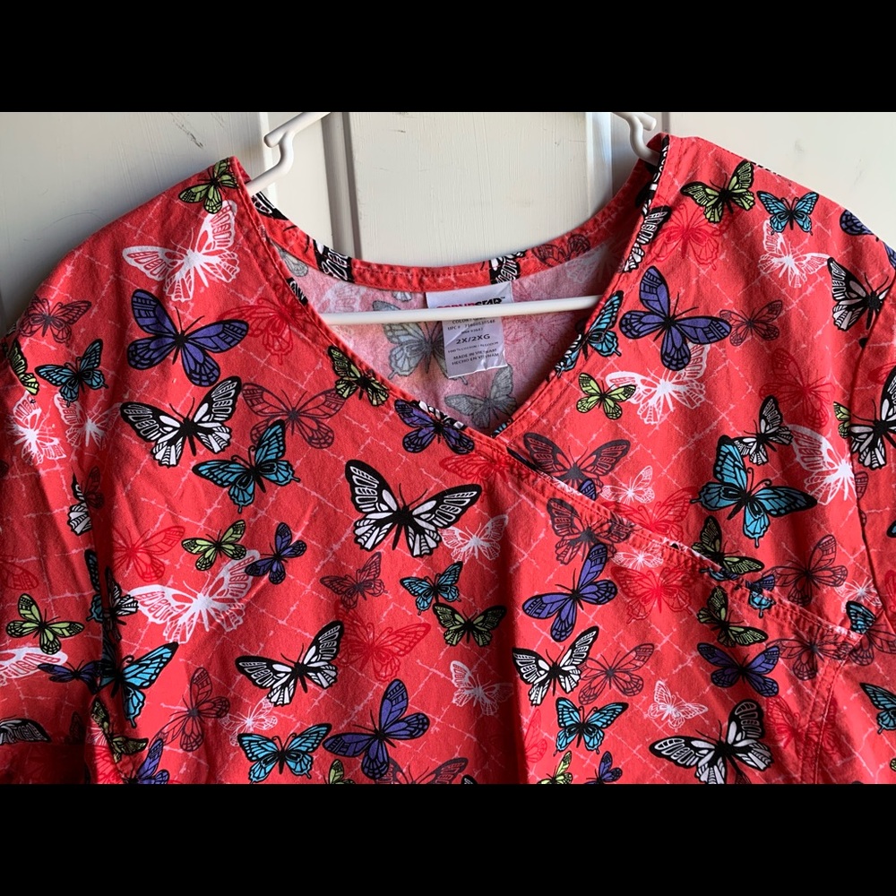 Colorful Butterfly 2XL Scrub Top